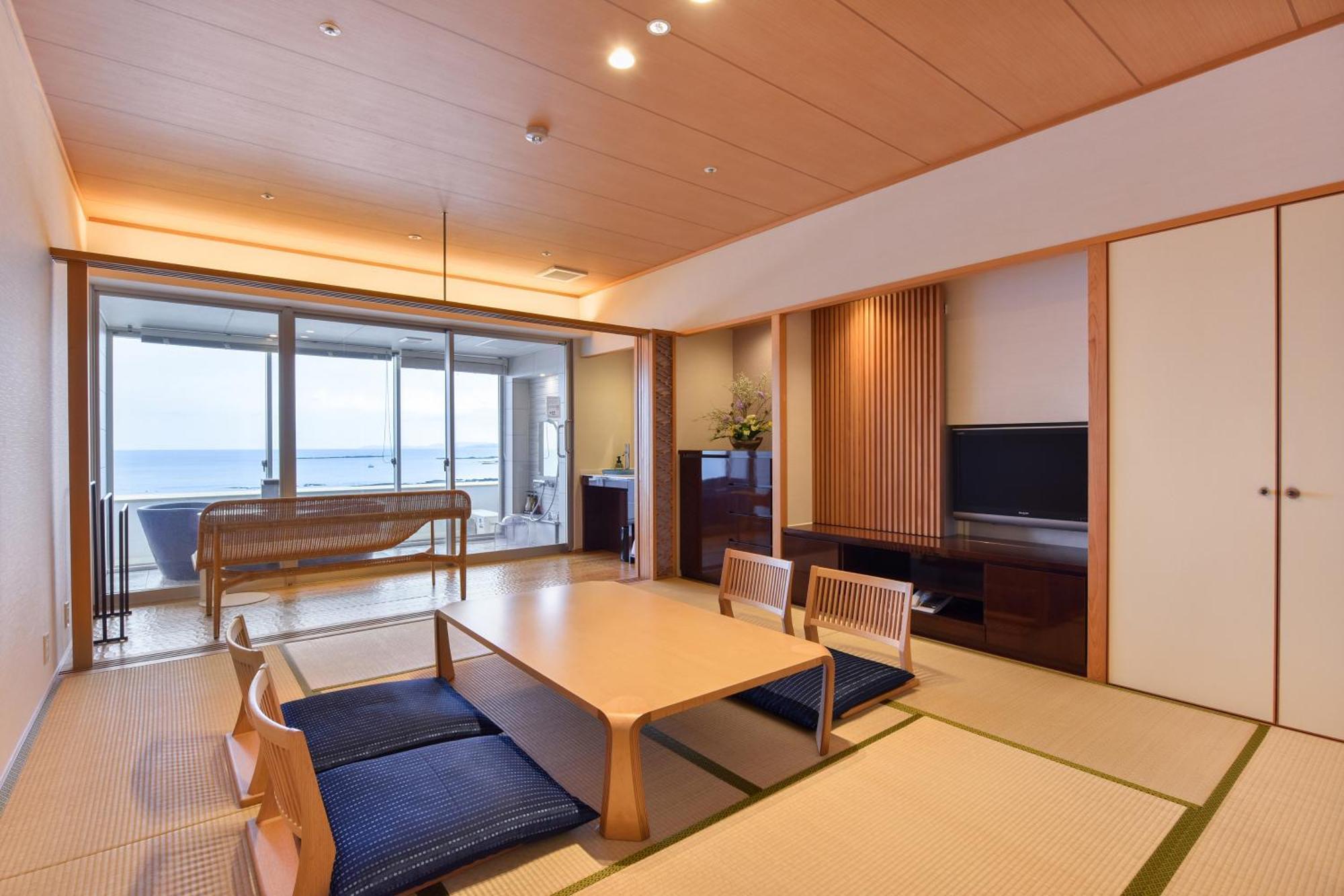 Hotel Sanrakuso Shirahama Bagian luar foto