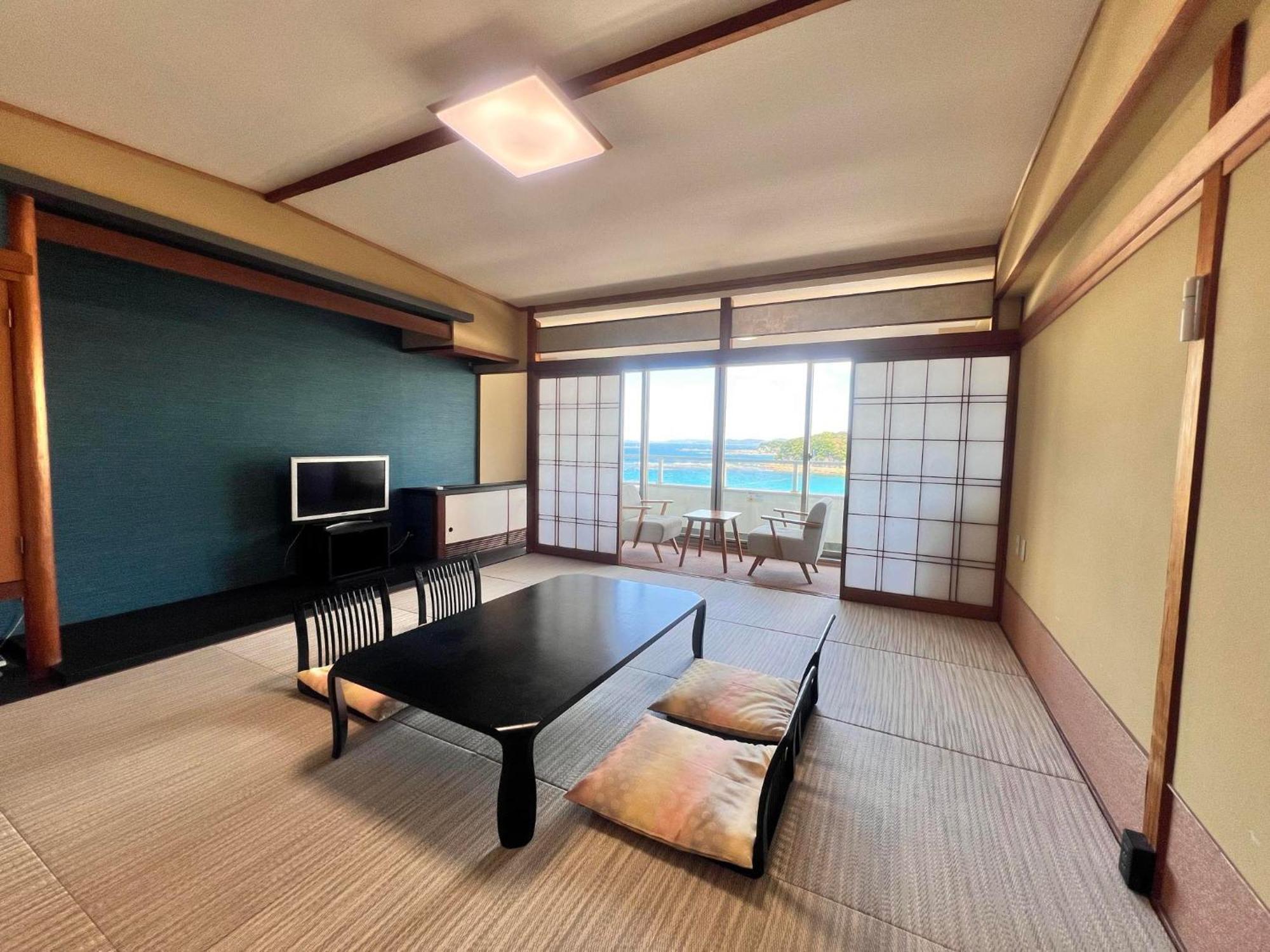 Hotel Sanrakuso Shirahama Bagian luar foto